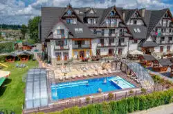 Liptakówka Hotel – vue de dessus sur la piscine