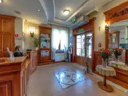 Réception de l’hôtel – entrée par l’intérieur